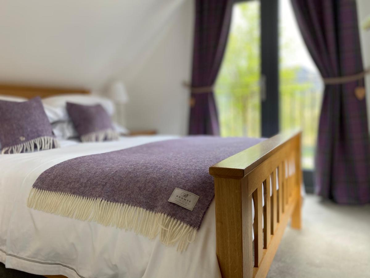 Bluebell Cottage With Hot Tub バラチェリッシュ エクステリア 写真