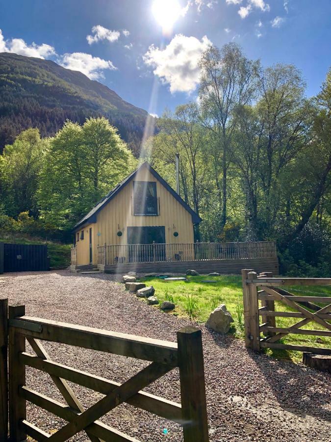 Bluebell Cottage With Hot Tub バラチェリッシュ エクステリア 写真