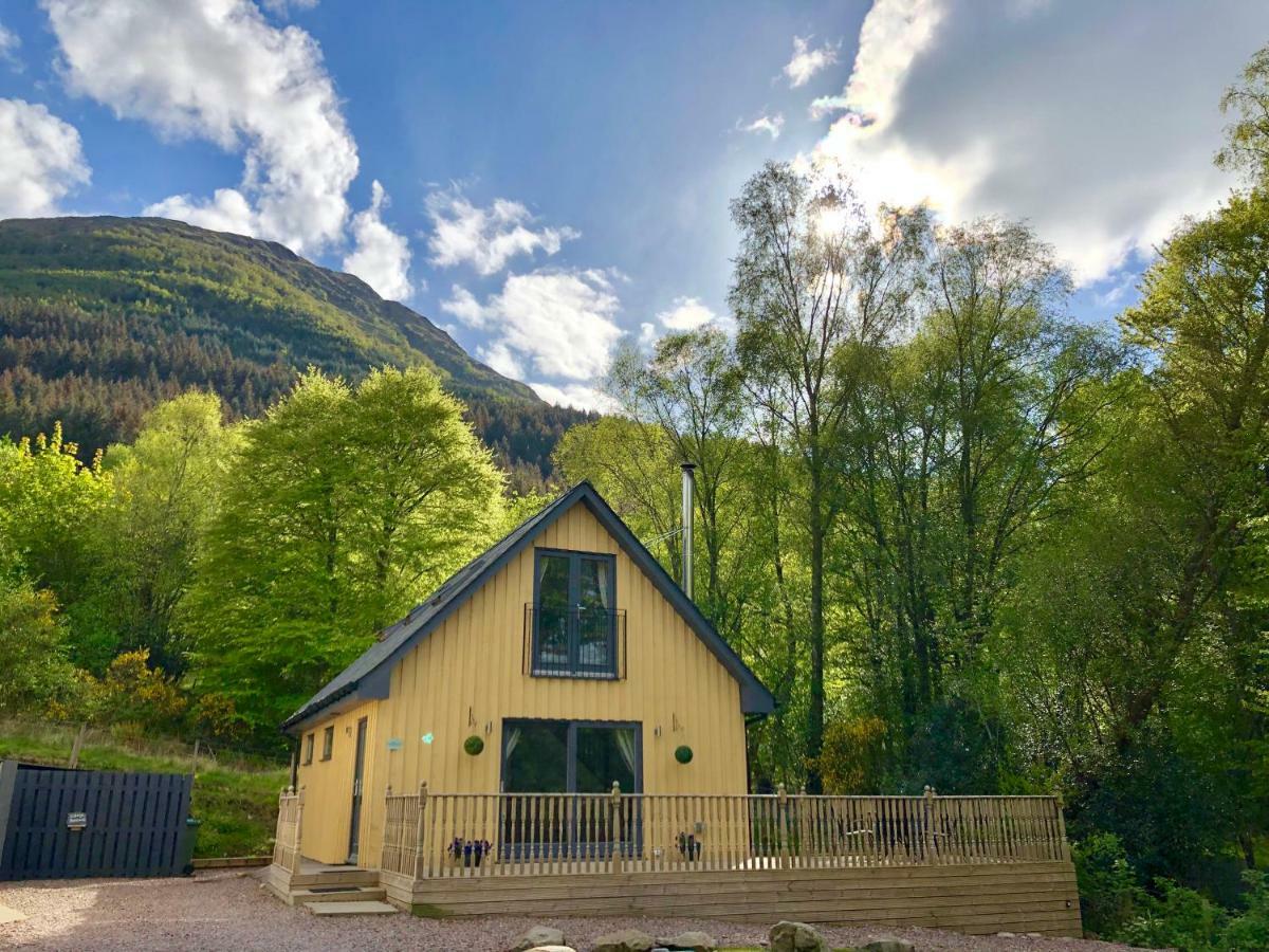 Bluebell Cottage With Hot Tub バラチェリッシュ エクステリア 写真